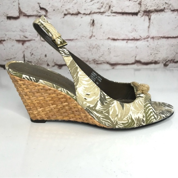 ETIENNE AIGNER Trista Rattan Wedge Heel Green Tropical Print Ankle Strap size 6 - Picture 15 of 15
